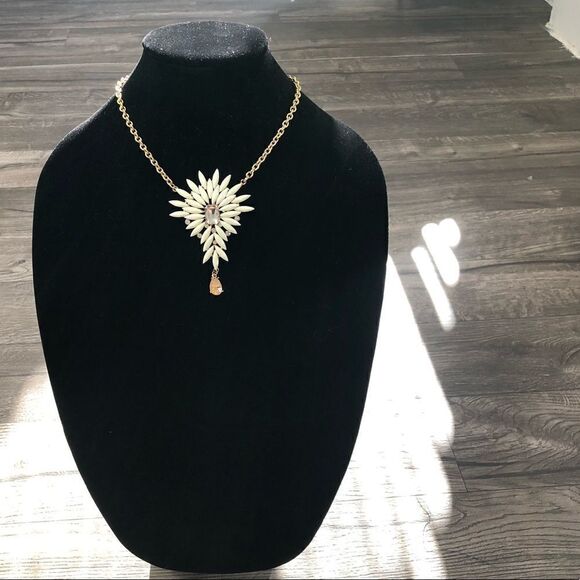 2/$20 Ivory white clear rhinestone gold chain - Picture 1 of 7
